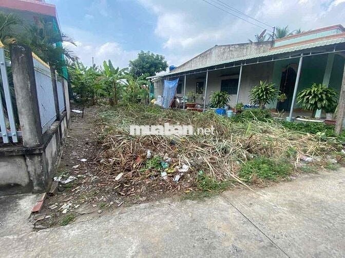 Chính chủ cần bán gấp đất 300m² hẻm ô tô vào tận nơi