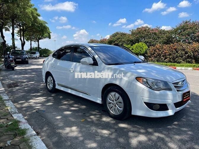 Hyundai Avante 2015 1.6 MT - Vừa cập bến