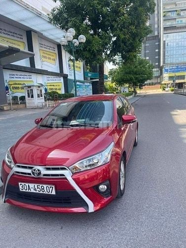 Chính chủ cần bán Toyota Yaris 2014 màu đỏ