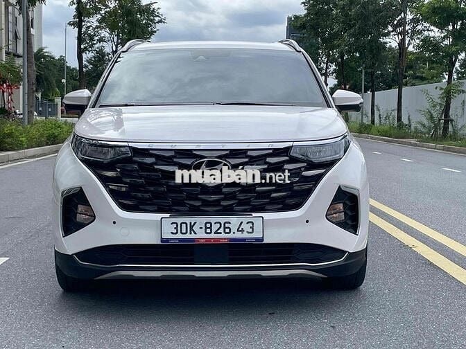 Custin 2024 bản 2.0T cao cấp