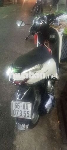 Xe máy Yamaha Janus màu trắng 2025