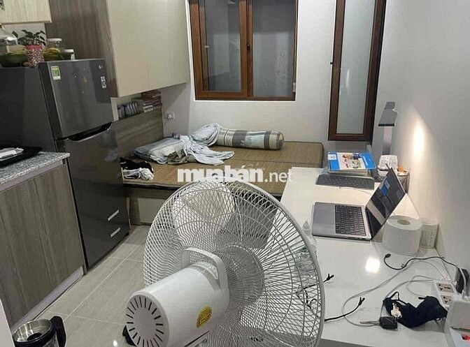 tìm nam ở ghép CCMN trung hoà, nhân chính.