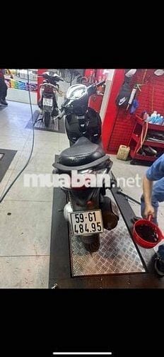 Mình thừa 1 xe máy piazo fly 125 nhập ý cần bán