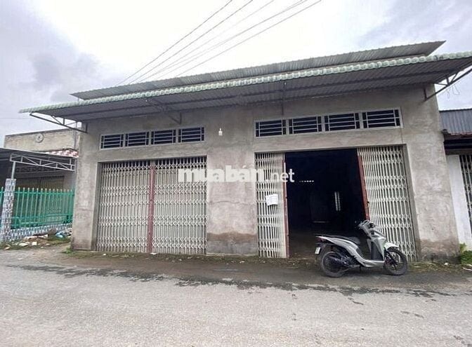 Nền nhà sổ đỏ 132m2 (Diện tích sử dụng sẽ nhiều hơn)