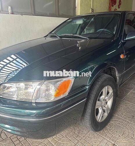 Cần Bán xe camrry đời 2000