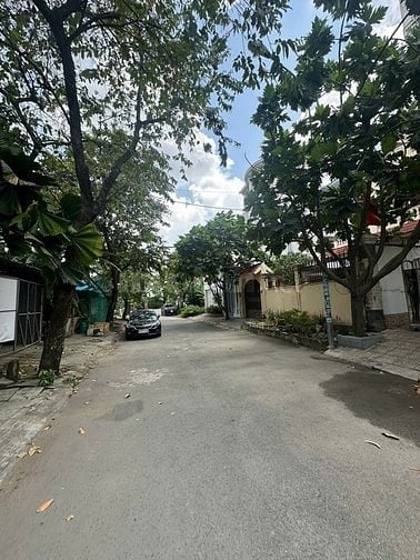 Bán căn biệt thự vườn 3 tầng DT 400m2 đất- Villa Bắc Rạch Chiếc Quận