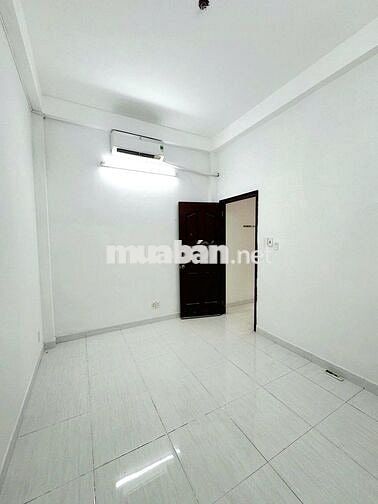 12triệu✅️Sân để xe Nhà thuê 4PN✅️Hẻm xe hơi Nguyễn Tư Giản✅️P12 Gò Vấp