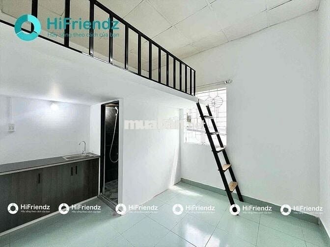 Gác Cửa Sổ Trời • Sẵn Máy Lạnh • Tủ Lạnh - Phường 15. Tân Bình