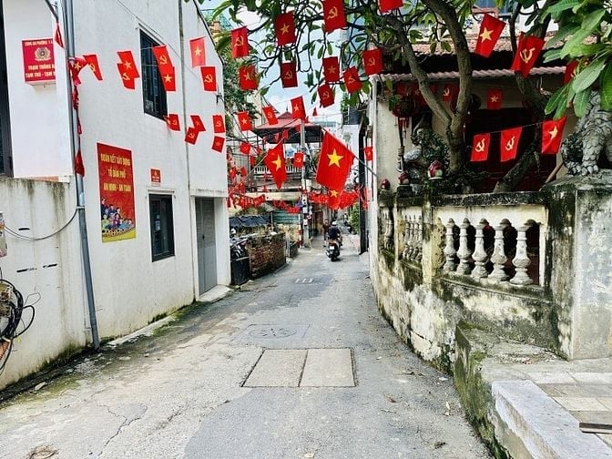 Lạc Long Quân – Tây Hồ - Ô Tô – 136 m2 – C4 – MT 5.7 M – Giá 36.3 Tỷ. 