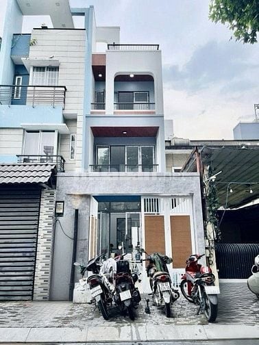 CHO THUÊ NHÀ HẺM XE HƠI CMT8 – P.12, Q.10 – NHÀ MỚI XÂY, NỞ HẬU 8M –