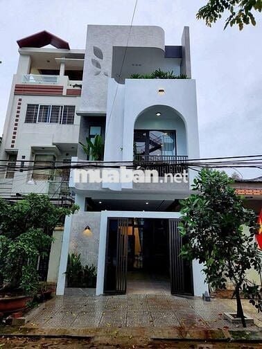 Chính chủ cần tiền - Bán gấp nhà mặt tiền ngay Ecolakes - Thới Hòa