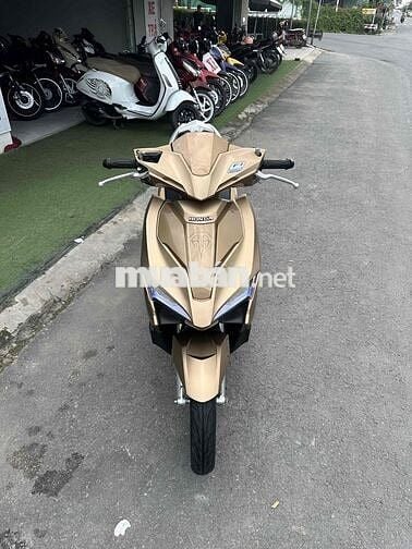 Honda Air Blade 125 ( góp cần cccd không nợ xấu )