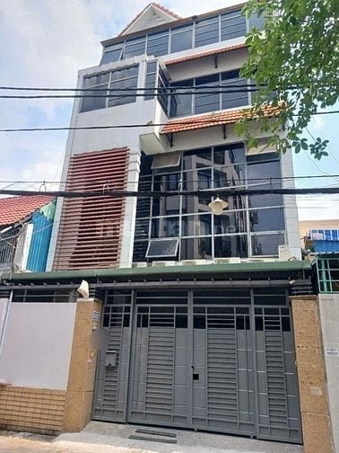 Cc gửi bán hxh p13 bình thạnh dt 8x23 nhà 6 lầu giá 26,5 tỷ 