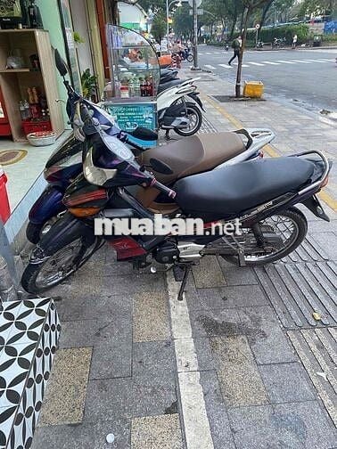 xe bao chạy đi làm