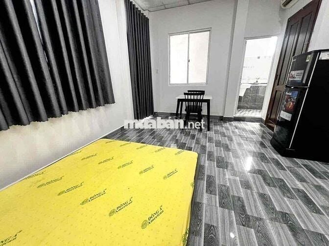 Căn hộ ban công Tách bếp , Phạm Thế hiển F3 Gần cầu chữ Y có máy giặt