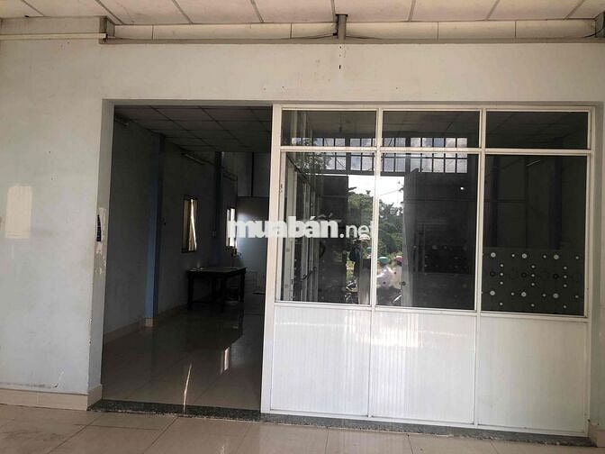 NHÀ MẶT TIỀN KINH DOANH, BUÔN BÁN , GẦN TRƯỜNG, CHỢ , CÔNG VIÊN