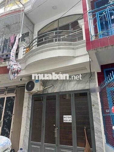 Nhà 1 trệt 1 lầu - Nguyên Hồng P11 Bình Thạnh