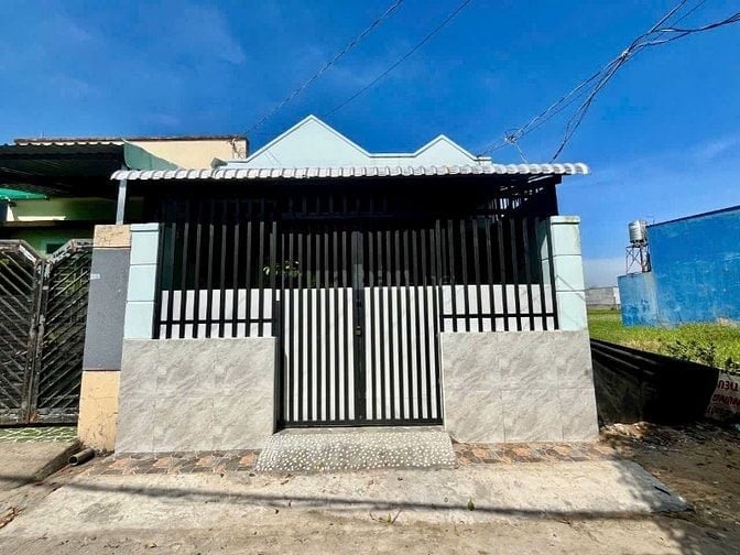 Bán gấp nhà cấp 4 đường Nguyễn Thị Lắng, Củ Chi, 110m2, 820 Triệu, SHR