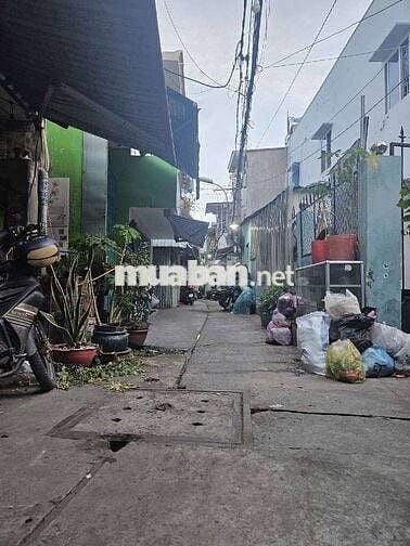 Nhà chính chủ lâu đời , chưa qua đầu tư , HXH căn góc giá rẻ , BT