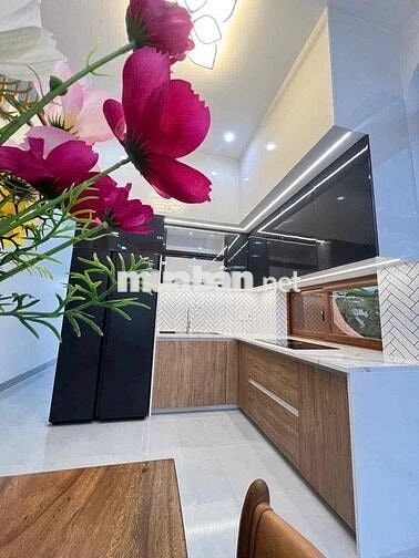 NHÀ 1 TRỆT 1 LẦU KHU DÂN CƯ PHƯỜNG 8 VĨNH LONG (NAY LÀ PHƯỜNG TÂN HẠNH