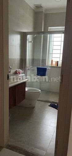 Cho thuê nguyên căn 72N2 Mega Village 13tr bao phí QL full nội thất