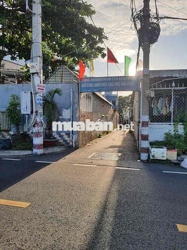 Nhà ngõ hẻm.dg phú định.p16.Q8 LH *** C .Tuyển