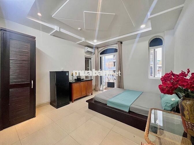 Ban công cửa sổ siêu thoáng mát full nội thất tại Quận 7 -  Gần ĐH UFM