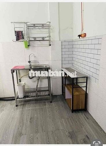 Cho thuê nhà nguyên căn trệt lầu điện nước chính