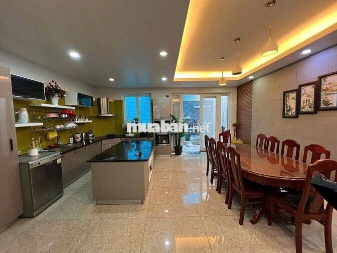 Bán nhà đẹp 6x20m Hầm 4 tầng(5PN) đường Đặng Thuỳ Trâm, Giá 21.5 tỷ