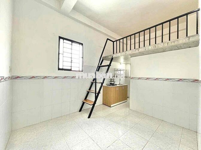 Phòng Gác Lửng An Ninh Ngay Sân Bay, CV Gia Định