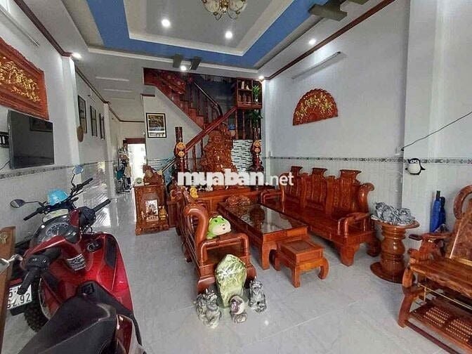 Nhà trệt lầu rộng rãi KDC Cửu Long (2pn 2 máy lạnh)