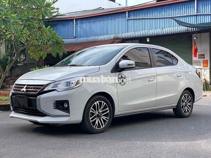 Mitsubishi Attrage 2024 1.2 CVT Premium 40.000 Km