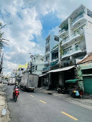 Chính chủ bán nhà mặt tiền nhà kết cấu 4 lầu tiện kinh doanh mua bán