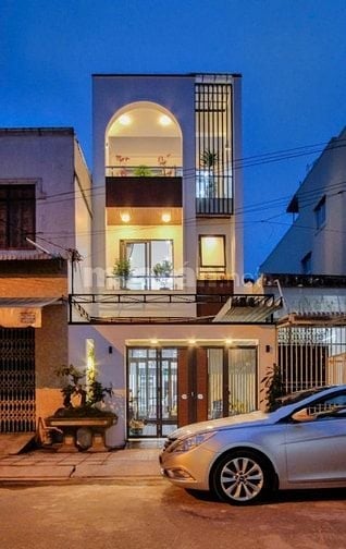 SIÊU HOT! NHÀ MỚI XÂY – SỔ RIÊNG – TRUNG TÂM TP. THỦ DẦU MỘT 