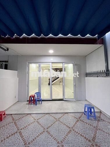 Cho thuê MTKD cực sầm uất ngay khu họ LÊ 4,5x20m nhà 3 tầng giá chỉ 21