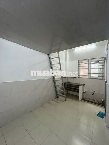 PASS LẠI PHÒNG TRỌ CÓ GÁC GẦN BẾN XE QUẬN 8 (KDC YÊN TĨNH)