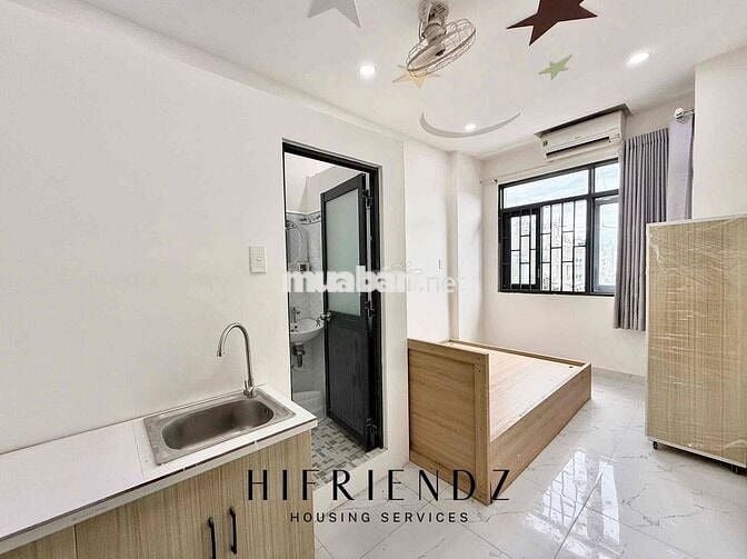 STUDIO FULL NỘI THẤT CÓ CỬA SỔ TRỜI NGAY GẦN QUẬN 8