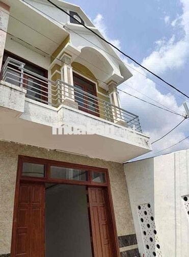 BÁN HOẶC CHO THUÊ NHÀ 1 TRỆT + LẦU TP. VĨNH LONG