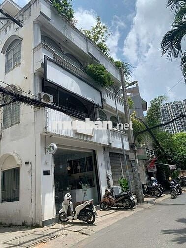 Nhà mới căn góc 1 mặt tiền cho thuê ngang 5m giá thuê 28 triệu/tháng