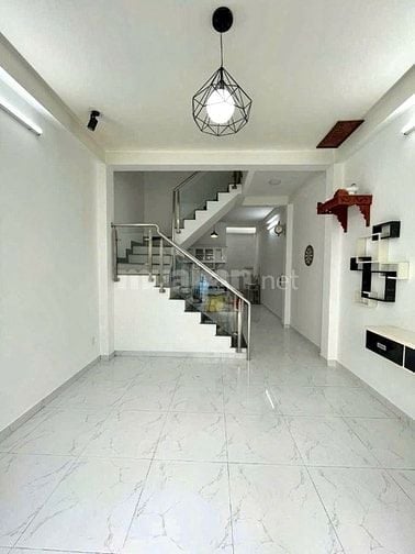 Cho thuê nhà hẻm xe hơi gần Bv thủ đức,/đs 16,p.Linh Trung TĐ giá 9tr