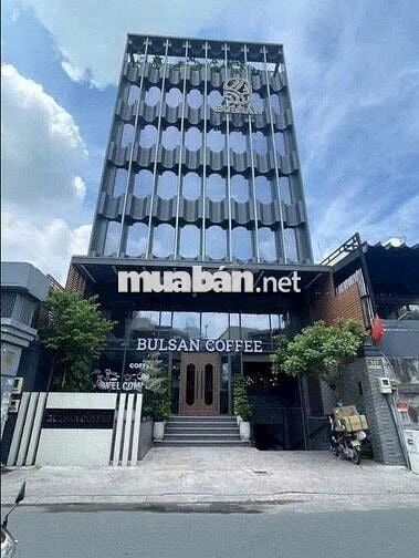 TÒA NHÀ MẶT TIỀN ĐƯỜNG ĐỐI DIỆN TRƯỜNG HỌC KẾ BÊN CHỢ BÀ CHIỂU