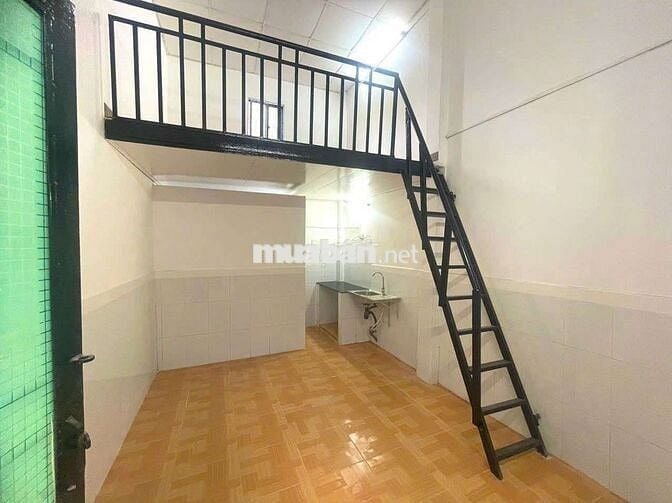 Phòng trọ có gác siêu rộng gần ngã tư hàng xanh 5 phút tới Hutech UTH