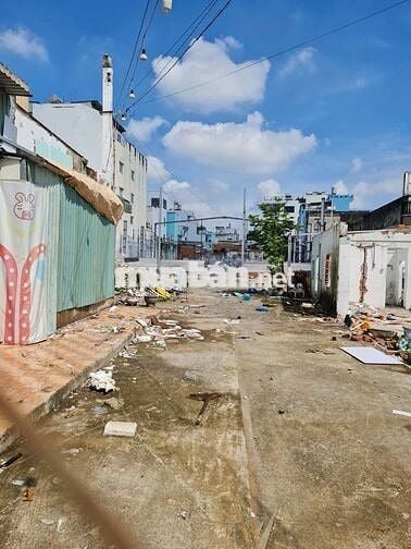 CHo thuê mbkd mặt tiền đường Thoại ngọc hầu ngang 20m nở hậu 38m