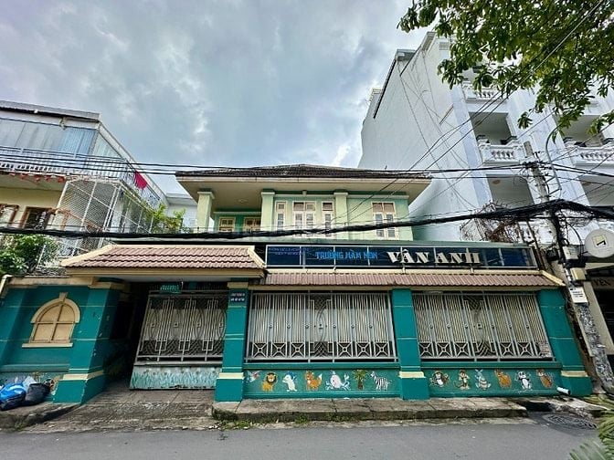 cho thuê biệt thự sân vườn 40/ Nguyễn Văn Đậu, phường 5,  Phú Nhuận