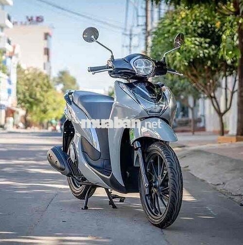 Sh mode mới dắt ra khỏi hãng. Đã lên đủ đồ.