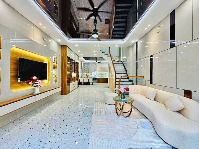 Duy nhất một căn ngay Đ.HOA SỮA PN 6TY750 75M2,HXH SHR PHÁP LÝ CHUẨN