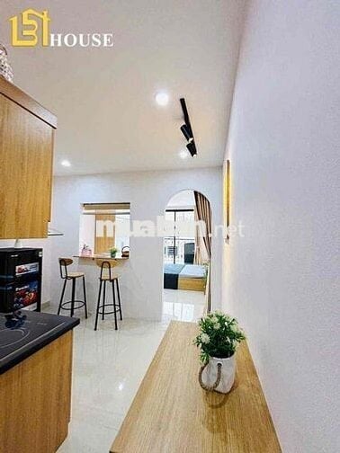 1PN BAN CÔNG MỚI XÂY, NỘI THẤT MỚI NGAY CHỢ BÀ CHIỂU