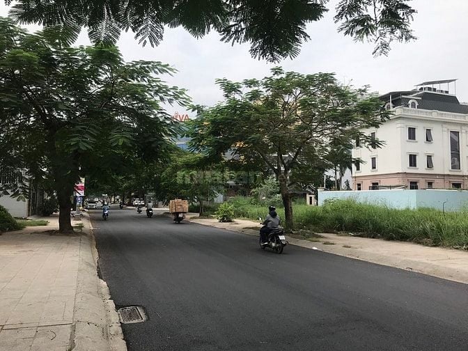 Bán khu đất KDC đông thủ thiêm trên quận 2, 132m2