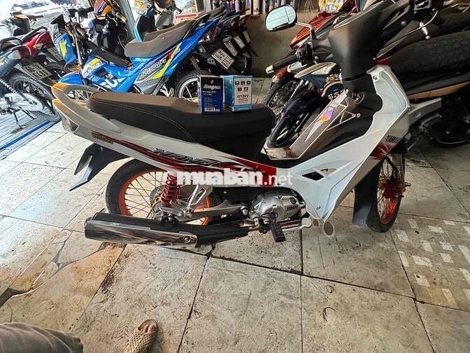 sirus lên kiểng keng