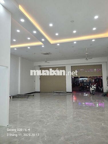 🧣Cho thuê Tòa nhà DT 1000m Mặt tiền kinh Doanh